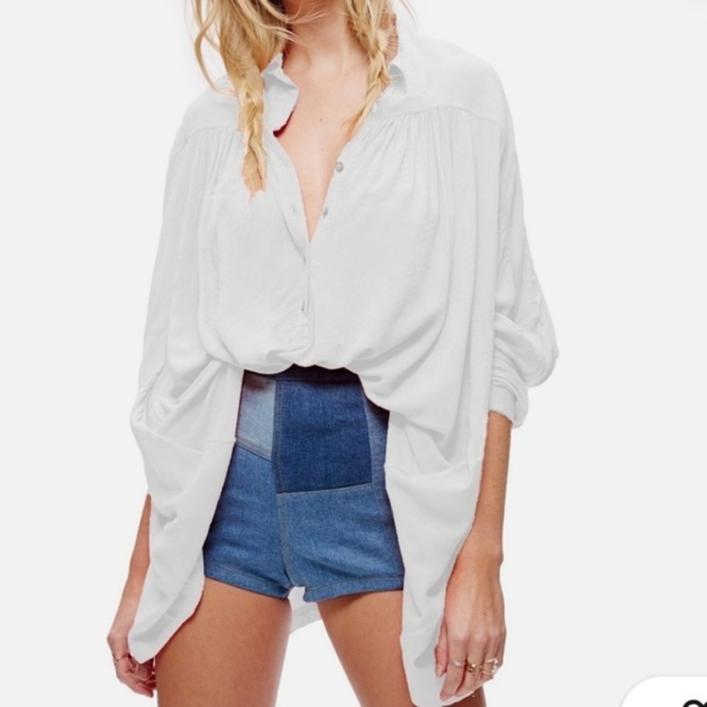 Free People - Lovely Day Button Down Oversized Top in Ivory Size L